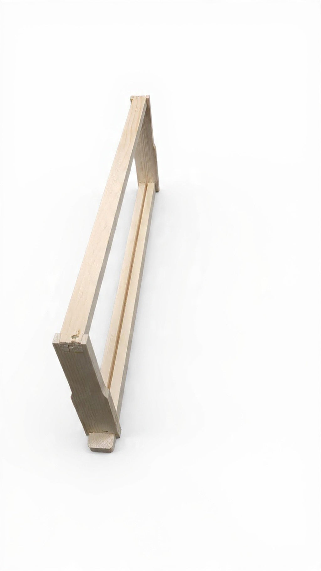 Assembled Medium Frame Without Foundation